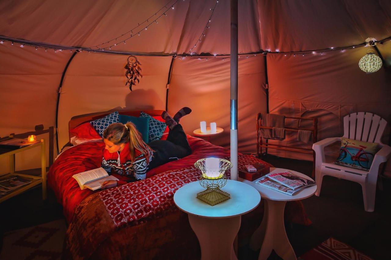 Mt Gold Glamping Hotel Wanaka Bagian luar foto