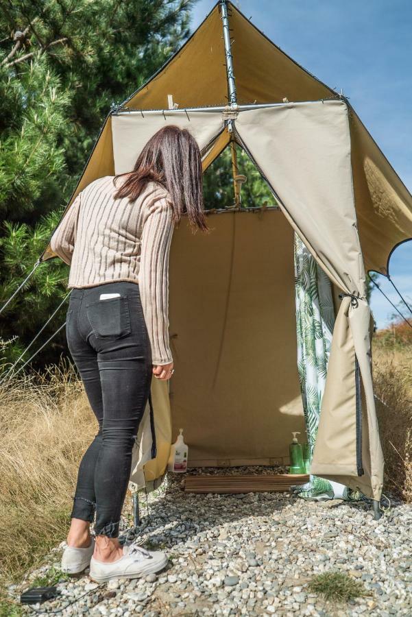 Mt Gold Glamping Hotel Wanaka Bagian luar foto