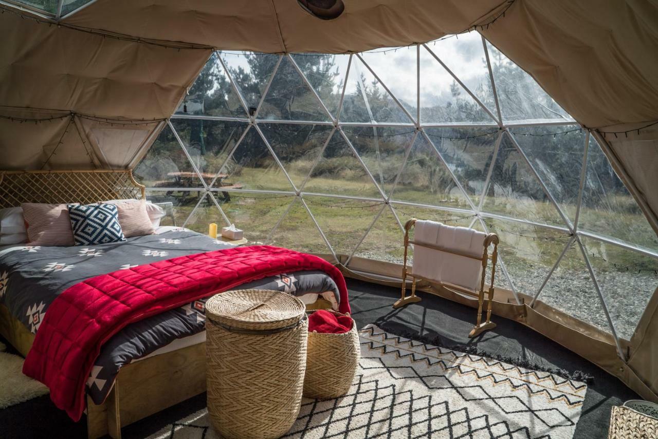 Mt Gold Glamping Hotel Wanaka Bagian luar foto