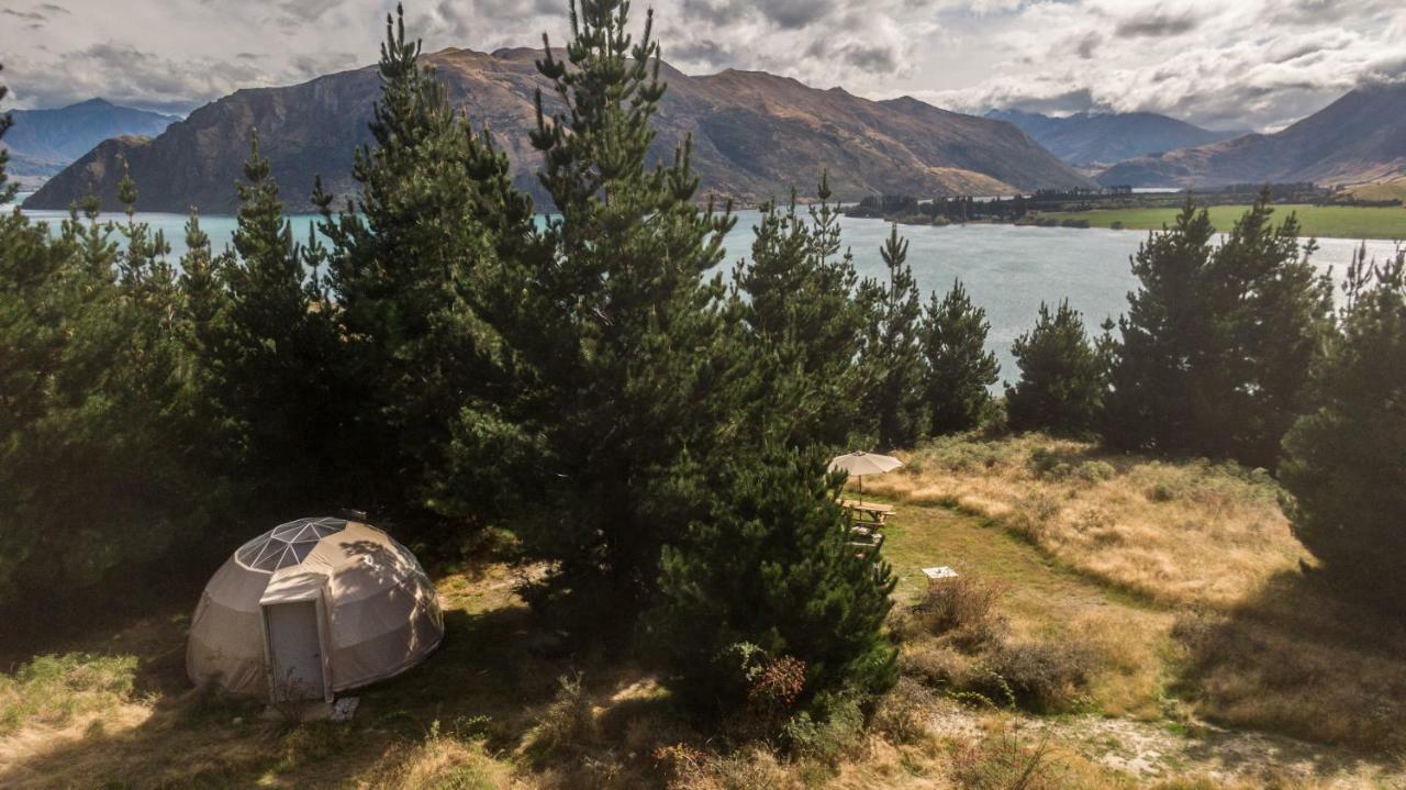 Mt Gold Glamping Hotel Wanaka Bagian luar foto